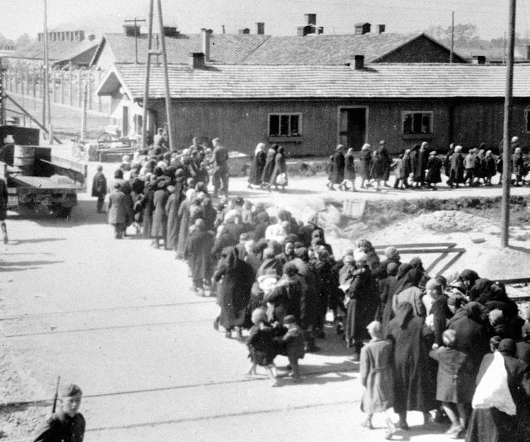 Birkenau_a_group_of_Jews_walking_towards_the_gas_chambers_and_cremator