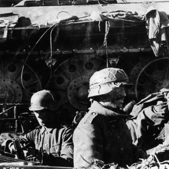 Bundesarchiv_Bild_146-1971-107-24,_Russland,_Kampf_um_Stalingrad,_Infa