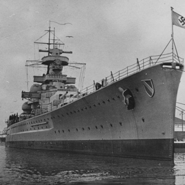 Scharnhorst_in_Harbor