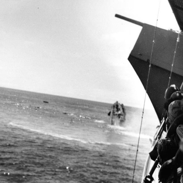 USS_Hammann_sinking_1942-06-06_seen_from_USS_Yorktown