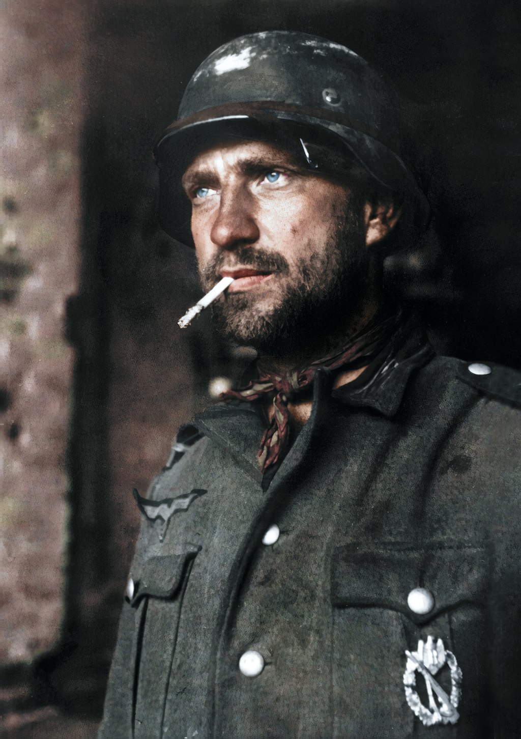 A_battle-hardened_German_soldier_in_Stalingrad,_27_November_1942._(488