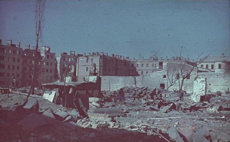 Bundesarchiv_Bild_169-0498,_Stalingrad,_Gebäude,_Zerstörungen